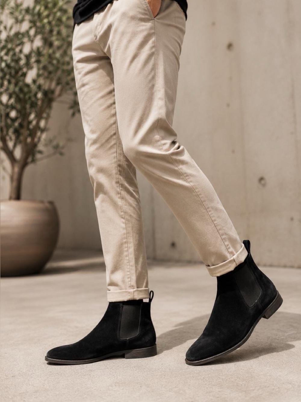 GMMIKEL Black Suede Chelsea Boots Size 10